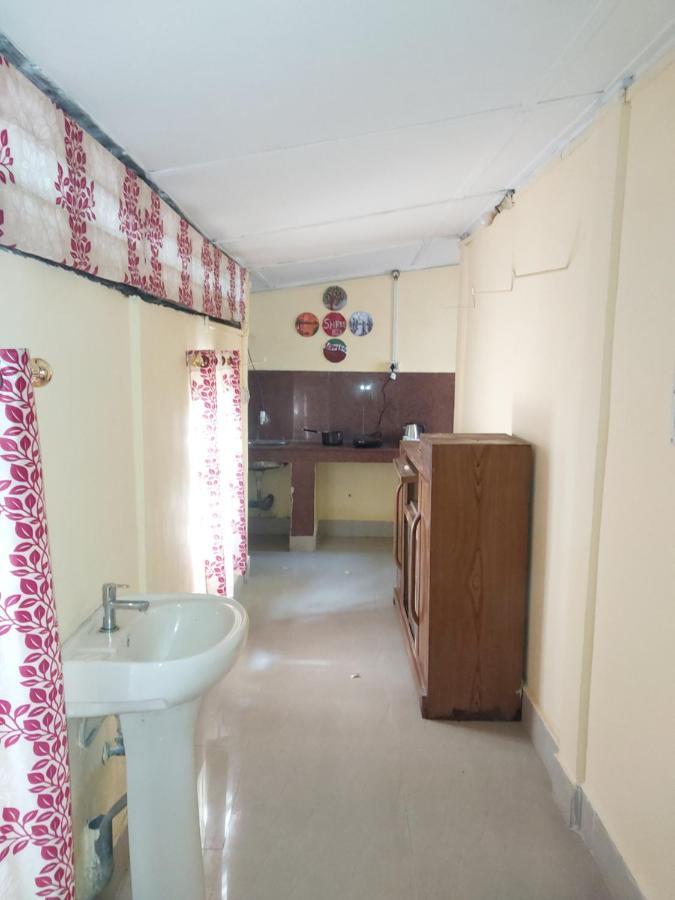 Shree Homes- Ac Delux Suite Guwahati Esterno foto